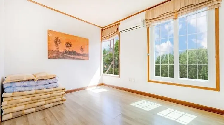 Basic Oda, 4 Yatak Odası (Santamaria)