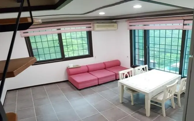 Oda (Atti (two-story duplex))