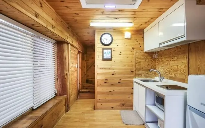 Oda (Morning Sun (Whirlpool Spa))