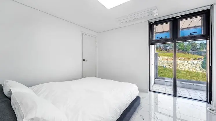 Basic Oda, 3 Yatak Odası (Belloci)