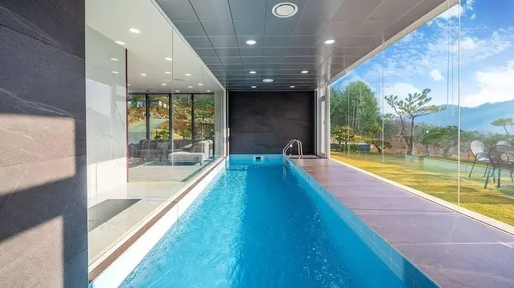 Basic Oda, 3 Yatak Odası (Belloci)