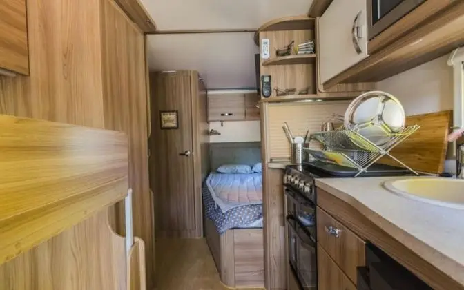 Oda (British Caravan Swift)
