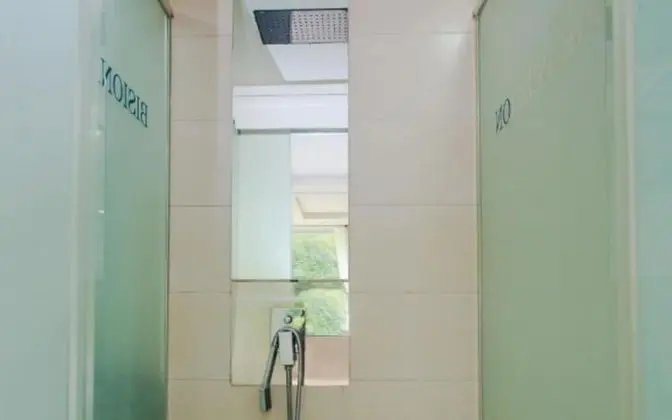 Oda (Manhattan Room 205 (Whirlpool Spa))