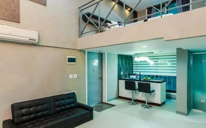 Oda (Martini 303 (Whirlpool Spa Duplex))