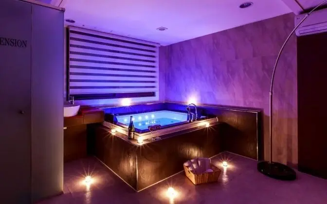 Oda (Rusty Nail 202 (Whirlpool Spa))