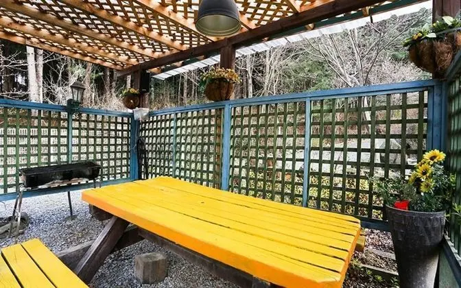Oda (Sol Mochae (Unshared House Duplex))