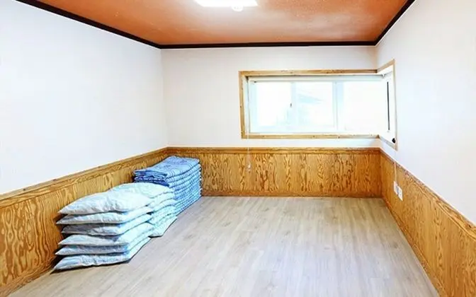 Oda (Sunrise Room (Main Building 1))