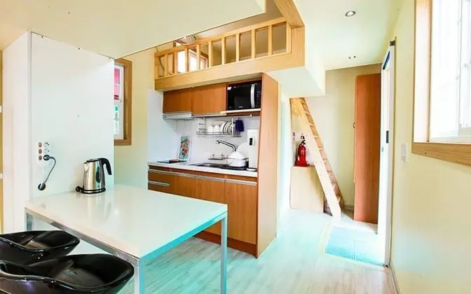 Oda (Red Green Room (Double Floor))