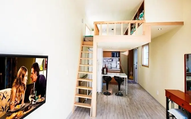 Oda (Red Green Room (Double Floor))