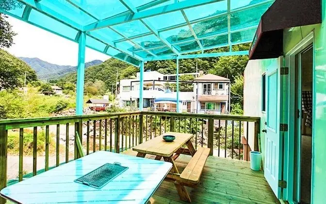 Oda (Red Green Room (Double Floor))