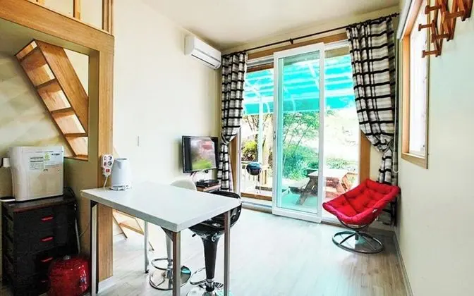 Oda (Red Room (Duplex))