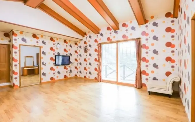 Oda (Group Room (Group Room))