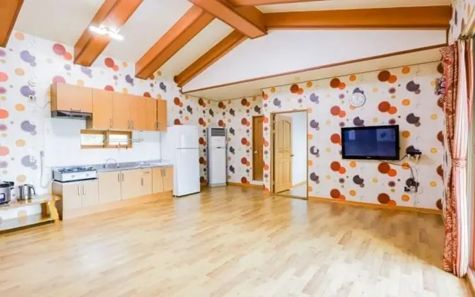 Oda (Group Room (Group Room))