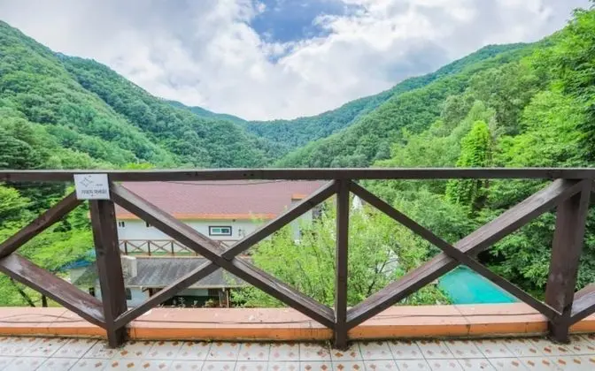 Oda (Group Room (Group Room))