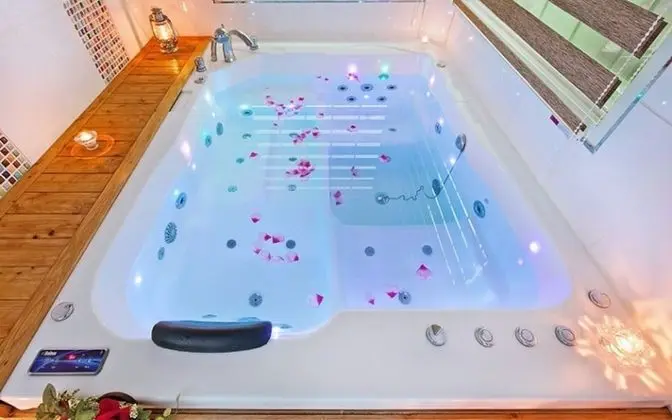 Oda (Mint (Jet Spa))