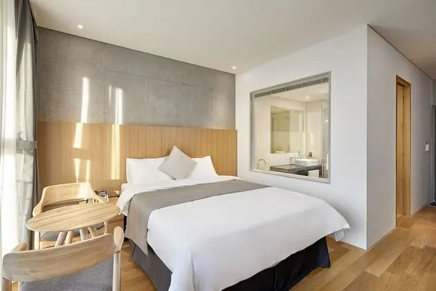 Deluxe Tek Büyük Yataklı Oda, 1 Büyük (Queen) Boy Yatak, Teras, Göl Manzaralı