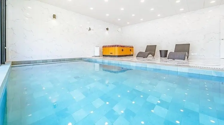 Basic Oda, 3 Yatak Odası (JHFullhouse(PoolVilla))