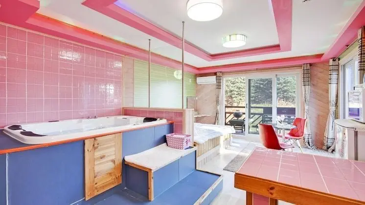 Basic Oda, 1 Yatak Odası (Romanticpink ( F2,Jetspa ))