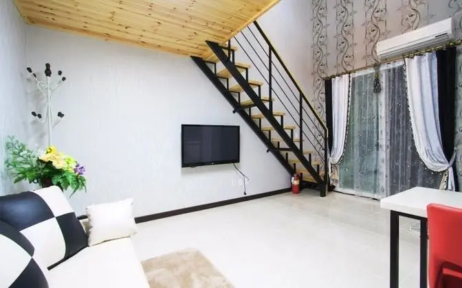 Oda (Lemon Four (Duplex Spa))