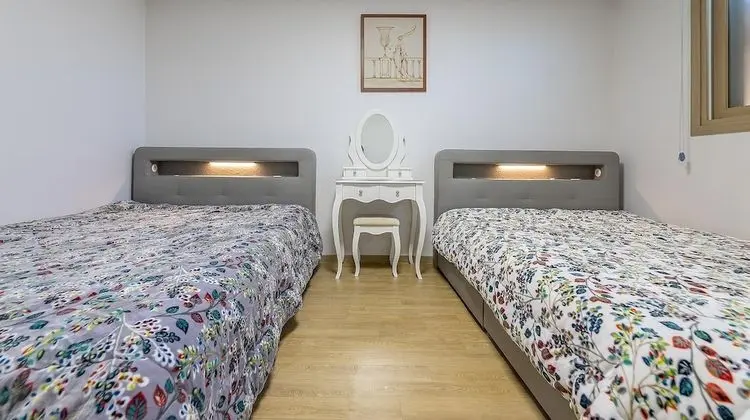 Basic Oda, 3 Yatak Odası (dokchae)