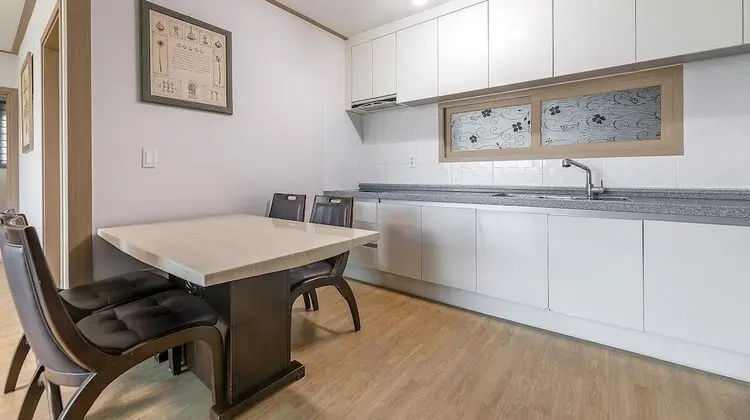 Basic Oda, 3 Yatak Odası (dokchae)