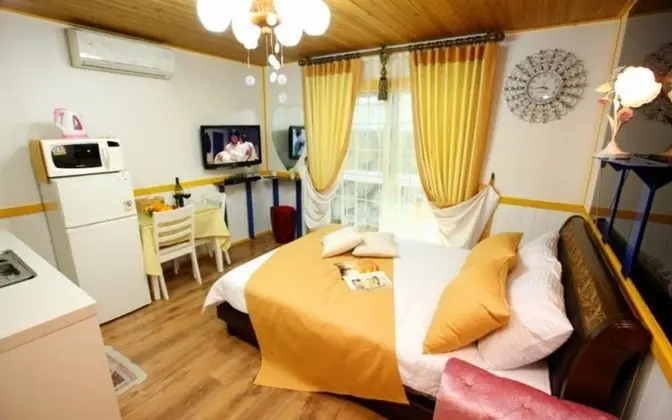 Oda (Symbidium (Jet spa for 3 or 4 Person))