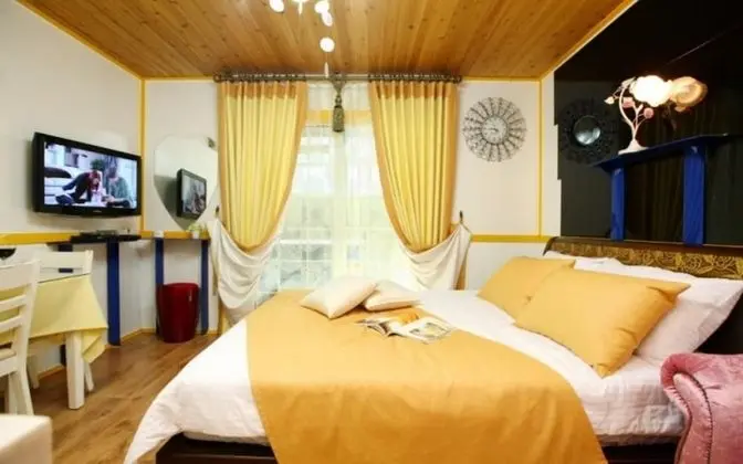 Oda (Symbidium (Jet spa for 3 or 4 Person))