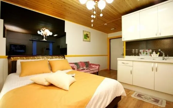 Oda (Symbidium (Jet spa for 3 or 4 Person))