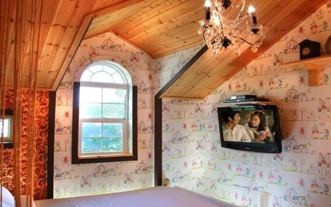 Oda (Snow White (Spa Duplex))