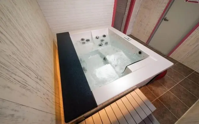 Oda (Poppy (Jet Spa))