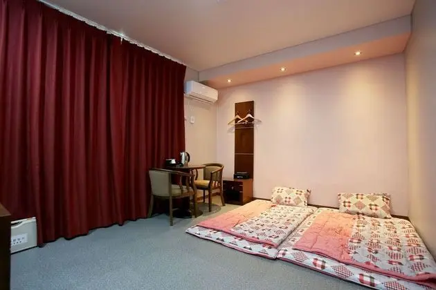 Oda (Ondol (You must enter the room by 12p)