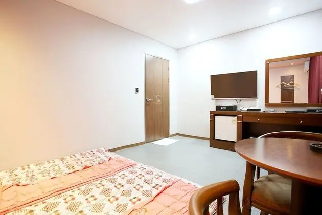 Oda (Ondol (You must enter the room by 12p)