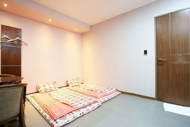 Oda (Ondol (You must enter the room by 12p)