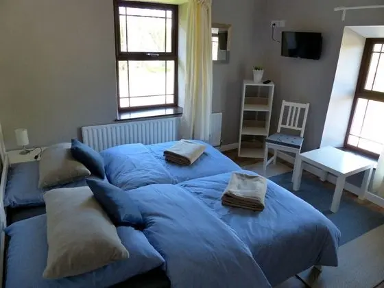 Standard Ev, 4 Yatak Odası, Göl Manzaralı, Göl Kenarı