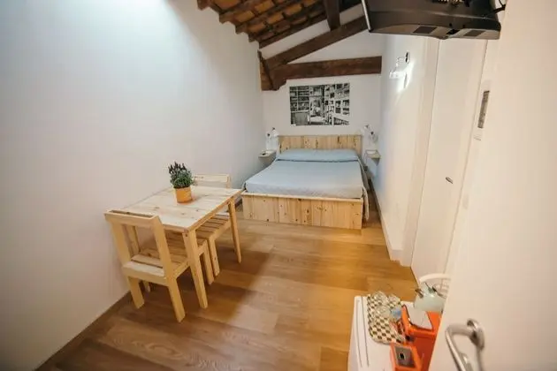 Büyük Yataklı Tek Kişilik Oda