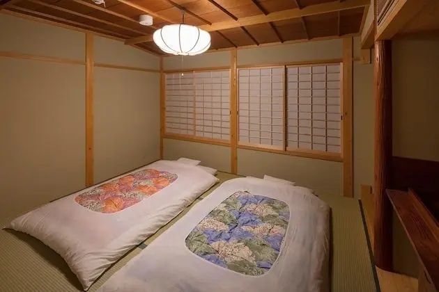 Ev (Garaku-an)