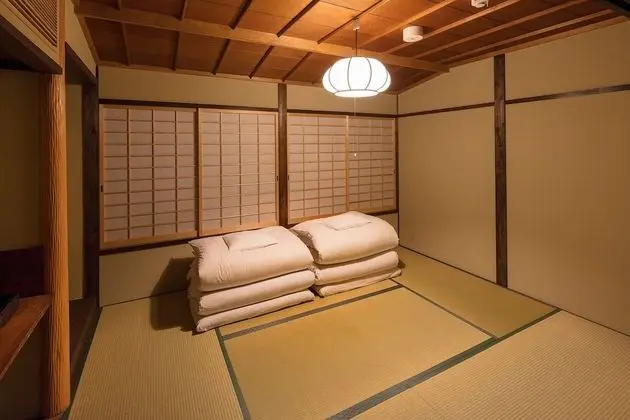 Ev (Garaku-an)
