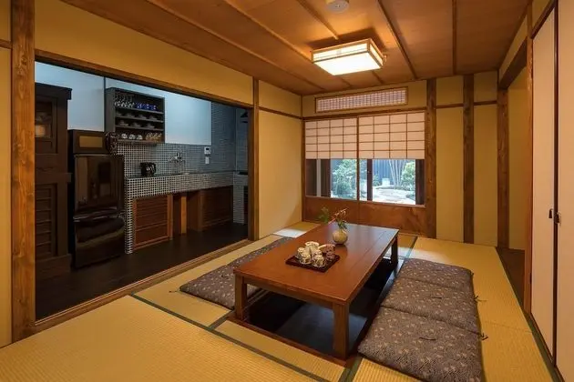 Ev (Garaku-an)