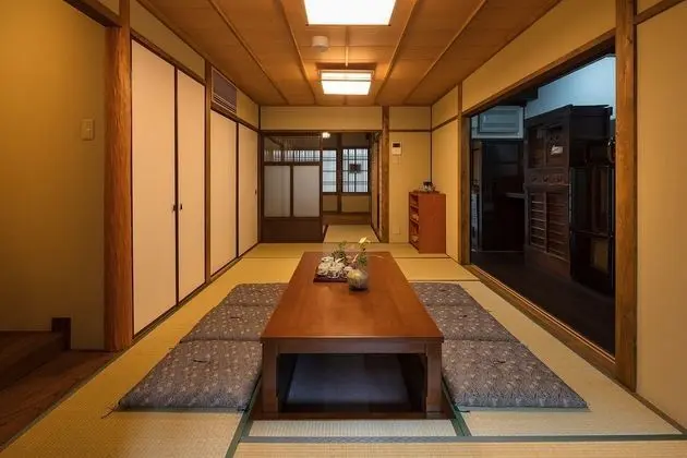 Ev (Garaku-an)