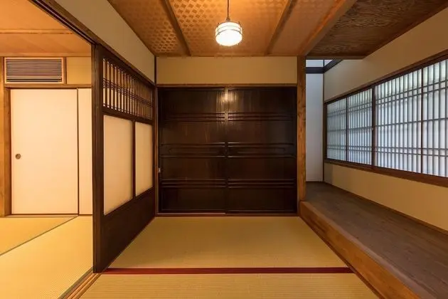Ev (Garaku-an)
