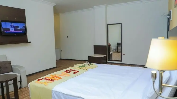 Tek Büyük Yataklı Oda