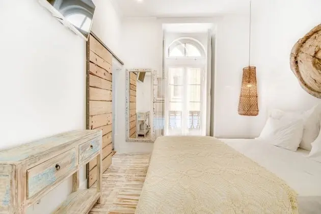 Tek Büyük Yataklı Oda