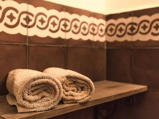 Basic Tek Büyük Yataklı Oda, Özel Banyo (Chambre Double)
