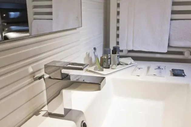 Family Oda, 2 Yatak Odası (2 Chambres Adjacentes 5 Adultes)