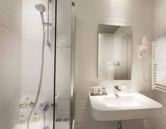 İki Ayrı Yataklı Oda