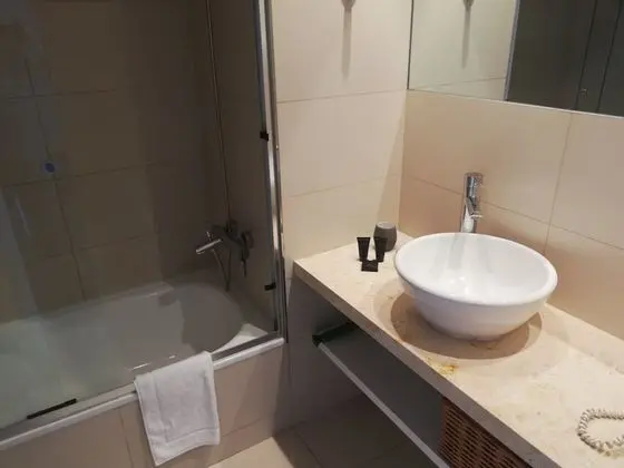 Apart Daire, 1 Çift Kişilik Yatak, Sigara İçilmez