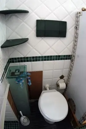 Business Tek Büyük Yataklı Oda (+ Meeting Room)