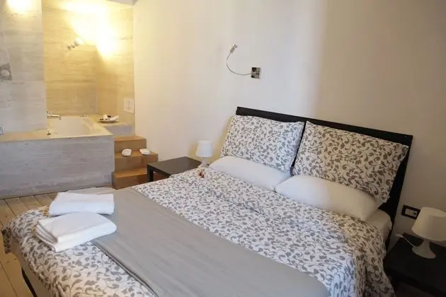 Superior Tek Büyük Yataklı Oda, Sıcak Su Havuzu