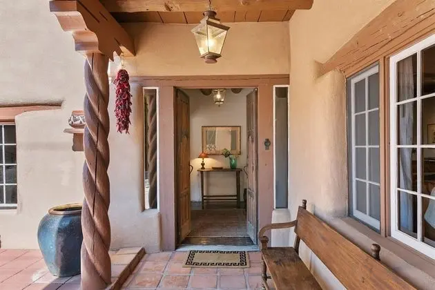 Ev (Garcia St. Adobe - Historic District,)