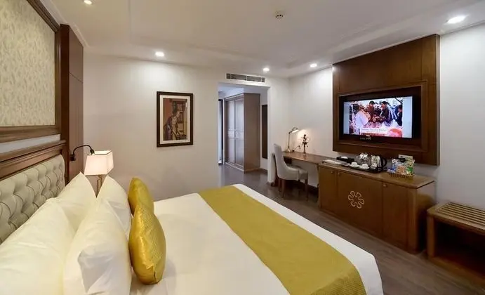 Deluxe Tek Büyük Yataklı Oda